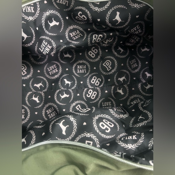 VS PINK travel bag - Picture 7 of 9